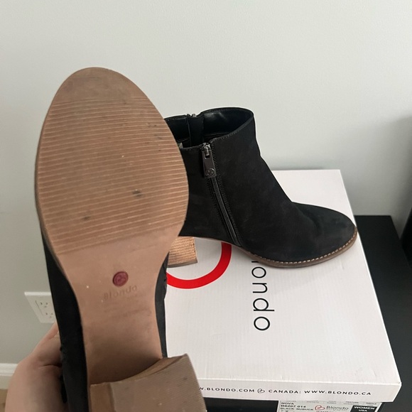 Blondo Nova Black Nubuck Waterproof Bootie - Picture 6 of 7